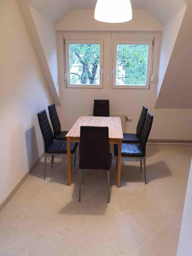 Apartamento Vista Del Lago Fuer 8 Personen Und Parktplatz Ossiach Exterior foto